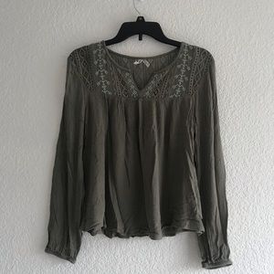Chiffon and lace long sleeve shirt
